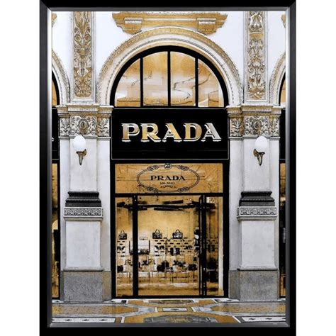 prada sklep stacjonarny
